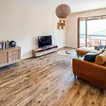 Awesome In With Kitchen Feriehus *
